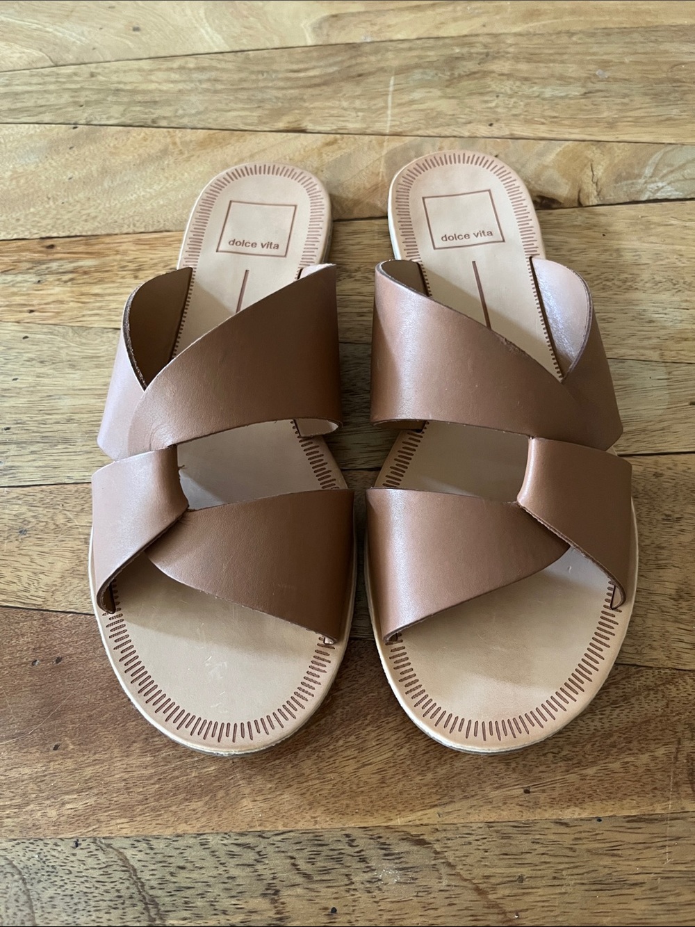 NIB DOLCE VITA DERBY NATURAL BROWN LEATHER SLIDES SANDALS 7M